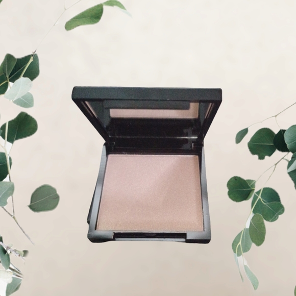 Saint Luxe Highlighter - Picture 3 of 4